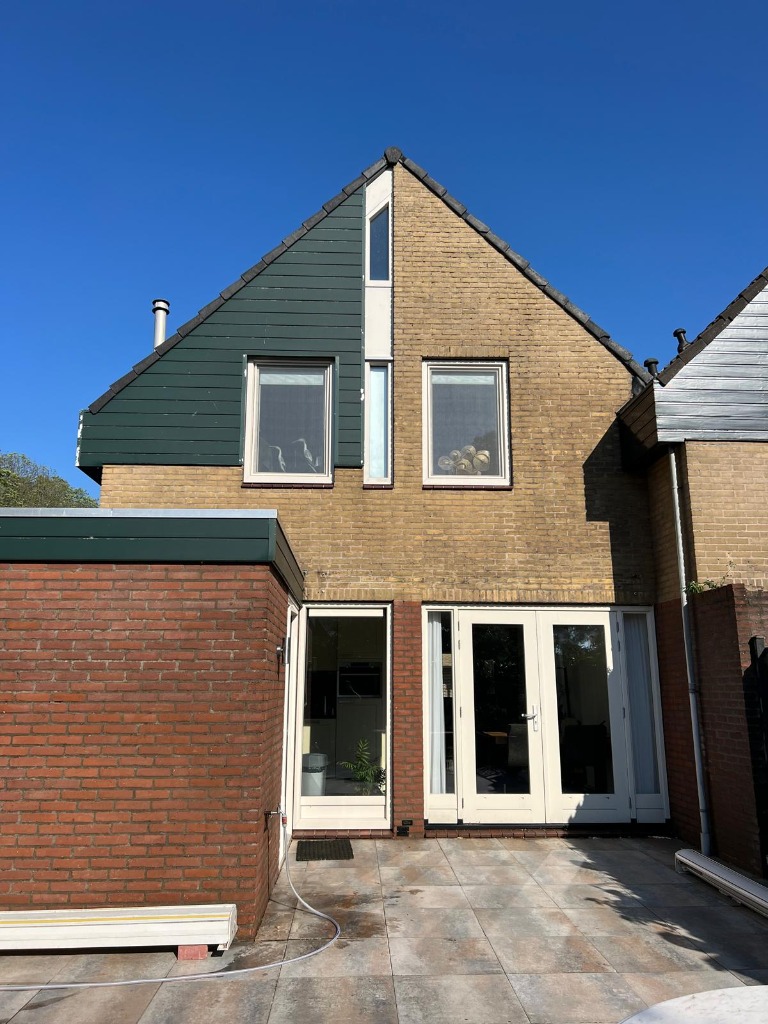 Gereinigde en gecoate gevel – Na