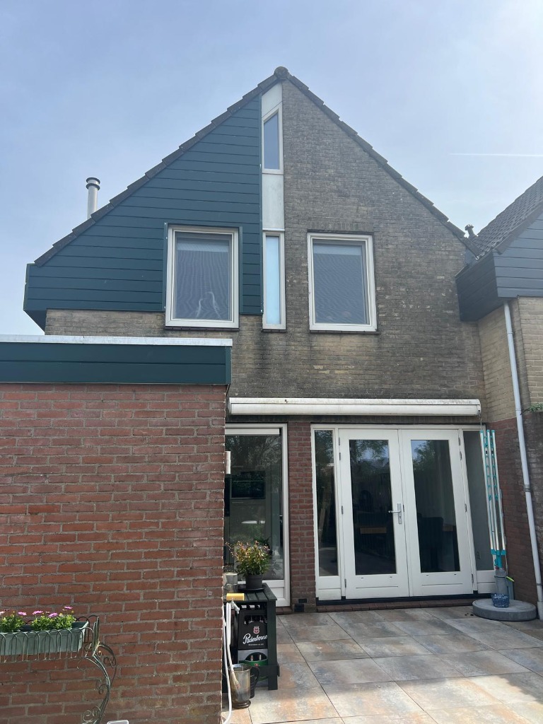 Gevel voor de reiniging – Voor